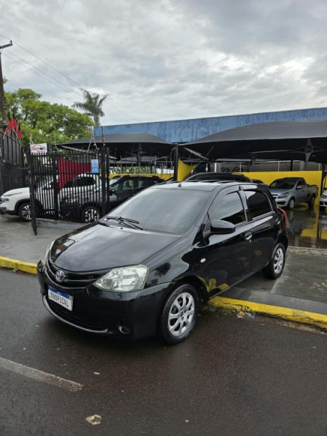 TOYOTA Etios Hatch 1.3 16V 4P FLEX X, Foto 4