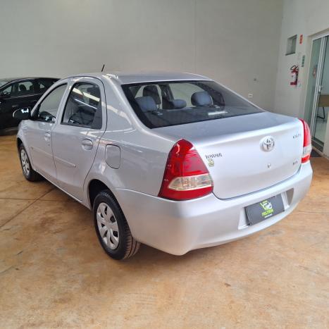 TOYOTA Etios Sedan 1.5 16V 4P FLEX X AUTOMTICO, Foto 9