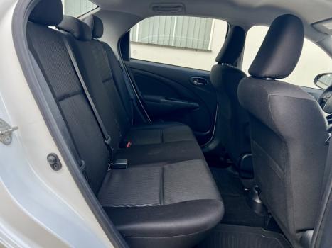 TOYOTA Etios Sedan 1.5 16V 4P FLEX X PLUS AUTOM�TICO, Foto 17