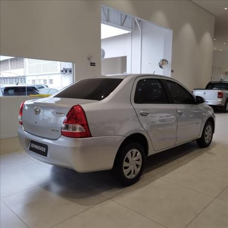 TOYOTA Etios Sedan 1.5 16V 4P FLEX XS AUTOMÁTICO, Foto 4