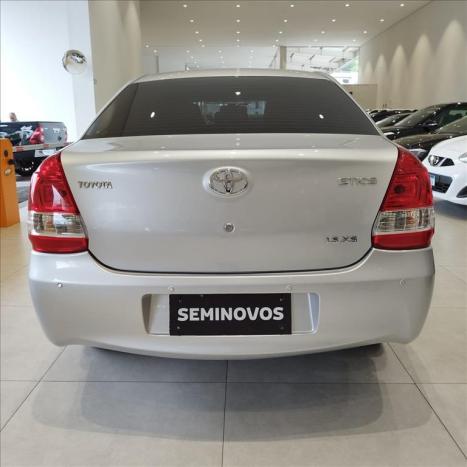 TOYOTA Etios Sedan 1.5 16V 4P FLEX XS AUTOMÁTICO, Foto 5