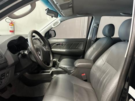 TOYOTA Hilux Caminhonete 3.0 4P 4X4 SRV TURBO DIESEL CABINE DUPLA AUTOMTICO, Foto 20