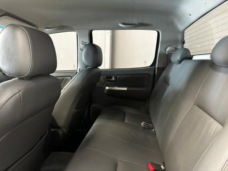 TOYOTA Hilux Caminhonete 3.0 4P 4X4 SRV TURBO DIESEL CABINE DUPLA AUTOMTICO, Foto 24