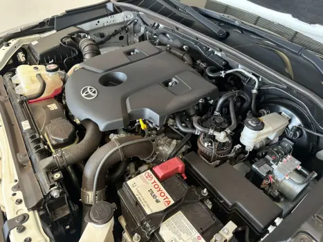 TOYOTA Hilux Caminhonete 2.8 16V SRX 4X4 TURBO DIESEL CABINE DUPLA AUTOMTICO, Foto 7