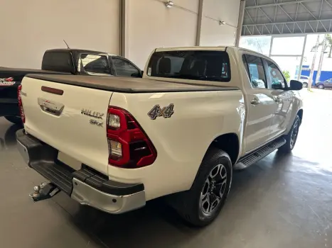 TOYOTA Hilux Caminhonete 2.8 16V SRX 4X4 TURBO DIESEL CABINE DUPLA AUTOMTICO, Foto 8