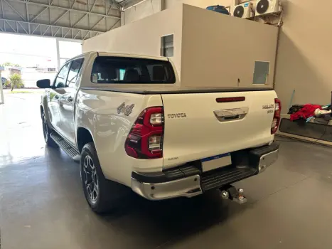 TOYOTA Hilux Caminhonete 2.8 16V SRX 4X4 TURBO DIESEL CABINE DUPLA AUTOMTICO, Foto 9