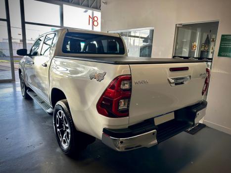 TOYOTA Hilux Caminhonete 2.8 16V SRX 4X4 TURBO DIESEL CABINE DUPLA AUTOMTICO, Foto 9