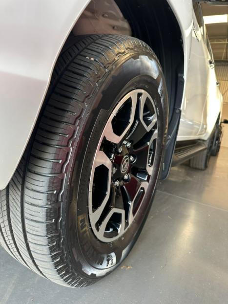 TOYOTA Hilux Caminhonete 2.8 16V SRX 4X4 TURBO DIESEL CABINE DUPLA AUTOMTICO, Foto 14