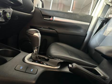 TOYOTA Hilux Caminhonete 2.8 16V SRX 4X4 TURBO DIESEL CABINE DUPLA AUTOMTICO, Foto 18
