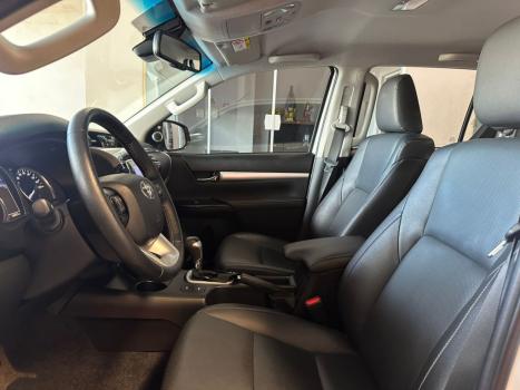 TOYOTA Hilux Caminhonete 2.8 16V SRX 4X4 TURBO DIESEL CABINE DUPLA AUTOMTICO, Foto 20