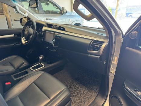TOYOTA Hilux Caminhonete 2.8 16V SRV 4X4 DIESEL CABINE DUPLA AUTOM�TICO, Foto 10