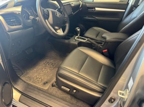 TOYOTA Hilux Caminhonete 2.8 16V SRV 4X4 DIESEL CABINE DUPLA AUTOM�TICO, Foto 11