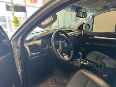 TOYOTA Hilux Caminhonete 2.8 16V SRV 4X4 DIESEL CABINE DUPLA AUTOM�TICO, Foto 12