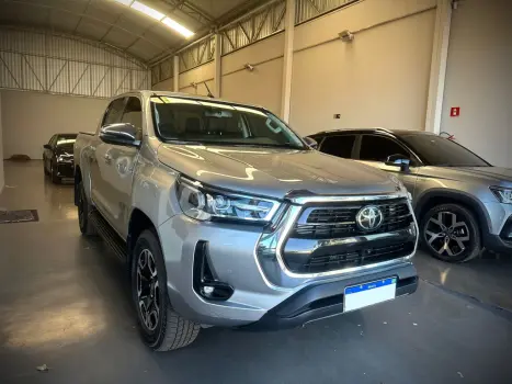 TOYOTA Hilux Caminhonete 2.8 16V SRX 4X4 TURBO DIESEL CABINE DUPLA AUTOM�TICO, Foto 1