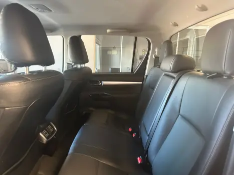 TOYOTA Hilux Caminhonete 2.8 16V SRX 4X4 TURBO DIESEL CABINE DUPLA AUTOM�TICO, Foto 18