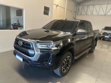 TOYOTA Hilux Caminhonete 2.8 16V SRX 4X4 TURBO DIESEL CABINE DUPLA AUTOM�TICO, Foto 2