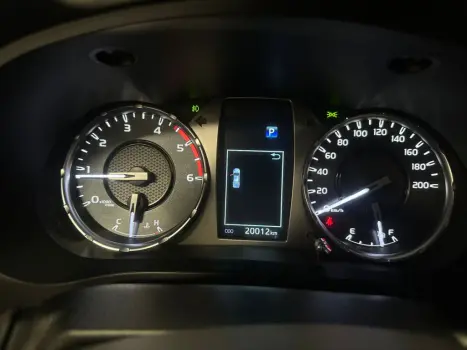 TOYOTA Hilux Caminhonete 2.8 16V SRX 4X4 TURBO DIESEL CABINE DUPLA AUTOM�TICO, Foto 17