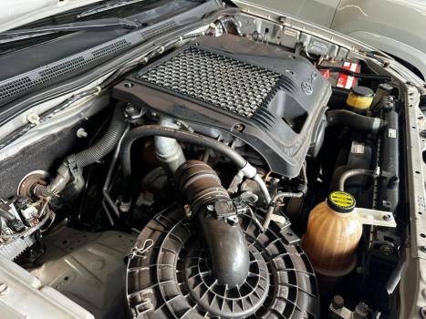 TOYOTA Hilux Caminhonete 3.0 4P 4X4 SRV TURBO DIESEL TOP CABINE DUPLA AUTOMTICO, Foto 6