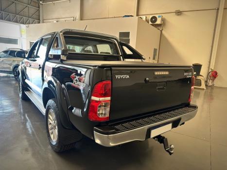 TOYOTA Hilux Caminhonete 3.0 4P 4X4 SRV TURBO DIESEL TOP CABINE DUPLA AUTOMTICO, Foto 9