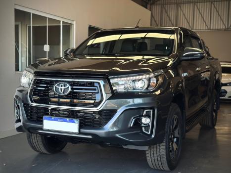 TOYOTA Hilux Caminhonete 2.8 16V SRX 4X4 TURBO DIESEL CABINE DUPLA AUTOM�TICO, Foto 5