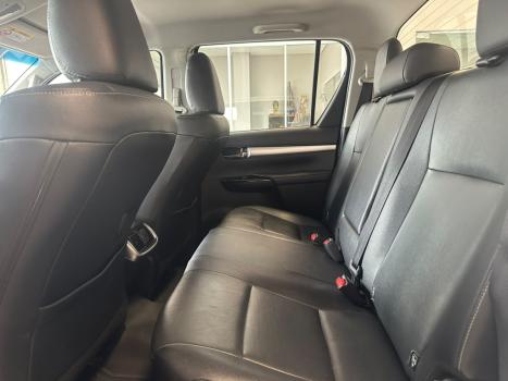TOYOTA Hilux Caminhonete 2.8 16V SRV 4X4 DIESEL CABINE DUPLA AUTOM�TICO, Foto 18