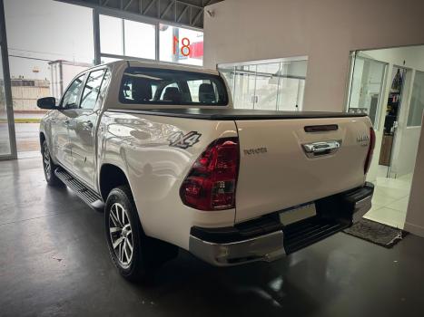TOYOTA Hilux Caminhonete 2.8 16V SRV 4X4 DIESEL CABINE DUPLA AUTOM�TICO, Foto 11