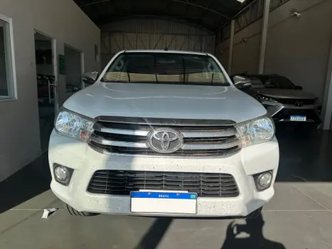 TOYOTA Hilux Caminhonete 2.8 16V SRV 4X4 DIESEL CABINE DUPLA AUTOM�TICO, Foto 3