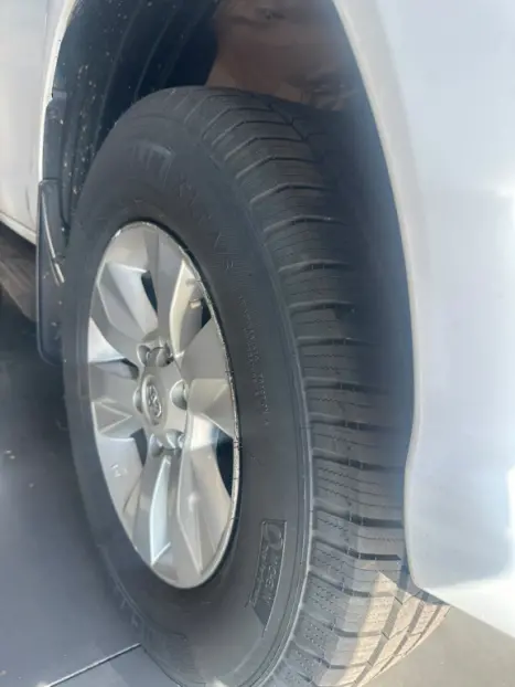 TOYOTA Hilux Caminhonete 2.8 16V SRV 4X4 DIESEL CABINE DUPLA AUTOM�TICO, Foto 8