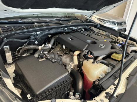 TOYOTA Hilux Caminhonete 2.8 16V SRV 4X4 DIESEL CABINE DUPLA AUTOMÁTICO, Foto 7