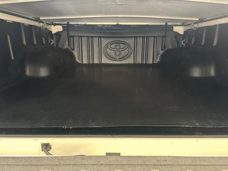 TOYOTA Hilux Caminhonete 2.8 16V SRV 4X4 DIESEL CABINE DUPLA AUTOMÁTICO, Foto 13