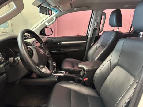 TOYOTA Hilux Caminhonete 2.8 16V SRV 4X4 DIESEL CABINE DUPLA AUTOMÁTICO, Foto 24
