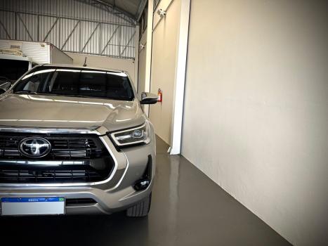 TOYOTA Hilux Caminhonete 2.8 16V SRX LIMITED 4X4 TURBO DIESEL CABINE DUPLA AUTOMÁTICO, Foto 4