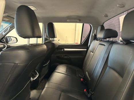TOYOTA Hilux Caminhonete 2.8 16V SRX LIMITED 4X4 TURBO DIESEL CABINE DUPLA AUTOMÁTICO, Foto 20