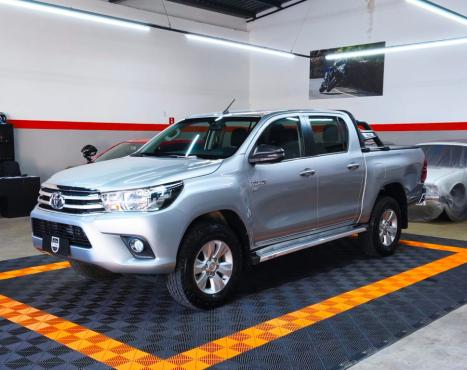TOYOTA Hilux Caminhonete 2.7 16V 4P SR FLEX CABINE DUPLA, Foto 2