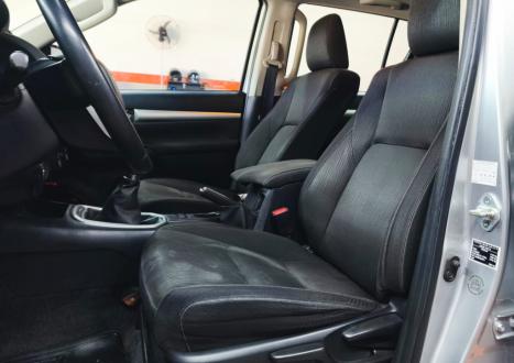 TOYOTA Hilux Caminhonete 2.7 16V 4P SR FLEX CABINE DUPLA, Foto 8
