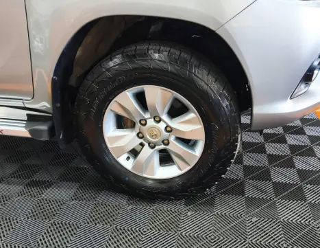 TOYOTA Hilux Caminhonete 2.7 16V 4P SR FLEX CABINE DUPLA, Foto 15