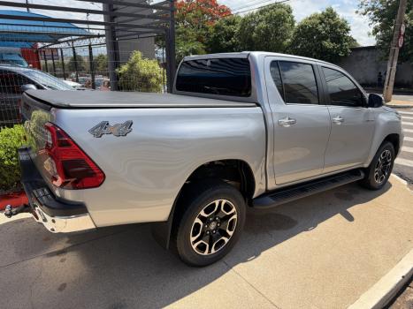 TOYOTA Hilux Caminhonete 2.8 16V SRX 4X4 DIESEL CABINE DUPLA AUTOMTICO, Foto 4