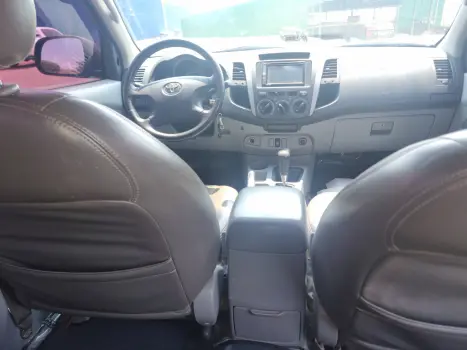 TOYOTA Hilux Caminhonete 3.0 4P 4X4 SRV TURBO DIESEL CABINE DUPLA AUTOMTICO, Foto 2