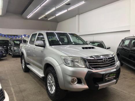 TOYOTA Hilux Caminhonete 3.0 4P 4X4 SRV TURBO DIESEL CABINE DUPLA LIMITED EDITION AUTOMTICO, Foto 3