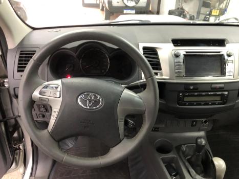 TOYOTA Hilux Caminhonete 3.0 4P 4X4 SRV TURBO DIESEL CABINE DUPLA LIMITED EDITION AUTOMTICO, Foto 12