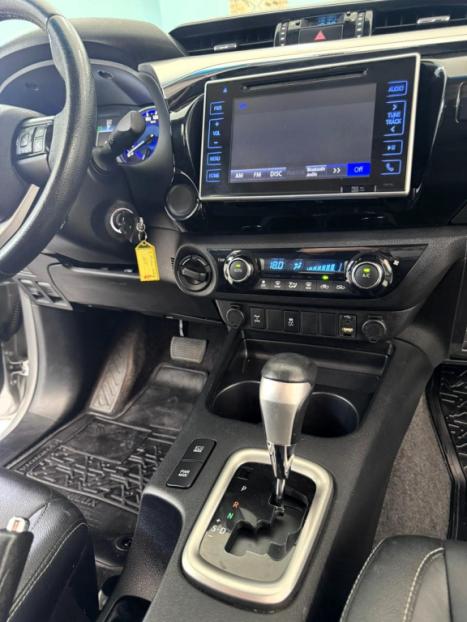 TOYOTA Hilux Caminhonete 2.8 16V SRV 4X4 DIESEL CABINE DUPLA AUTOMTICO, Foto 10