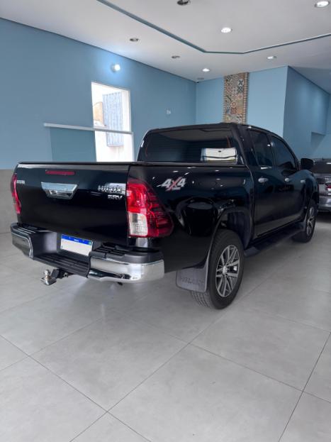 TOYOTA Hilux Caminhonete 2.8 16V SRV 4X4 DIESEL CABINE DUPLA AUTOMÁTICO, Foto 7 TOYOTA Hilux Caminhonete 2.8 16V SRV 4X4 DIESEL CABINE DUPLA AUTOMÁTICO, Foto 7