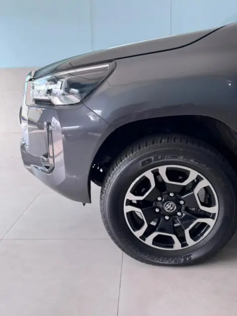 TOYOTA Hilux Caminhonete 2.8 16V SRX 4X4 TURBO DIESEL CABINE DUPLA AUTOMTICO, Foto 9