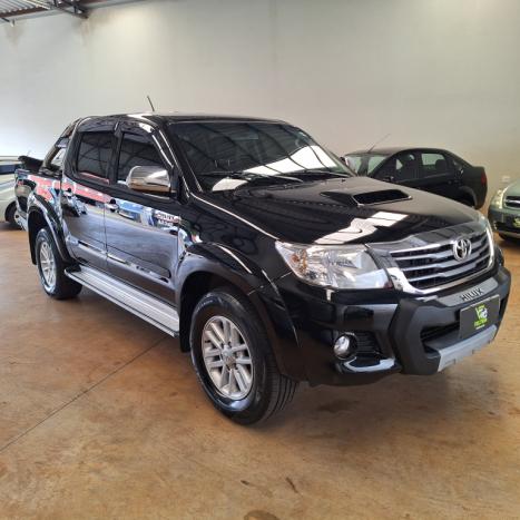 TOYOTA Hilux Caminhonete 3.0 4P 4X4 SRV TURBO DIESEL CABINE DUPLA LIMITED EDITION AUTOMTICO, Foto 2