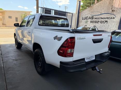 TOYOTA Hilux Caminhonete 2.8 16V  LOW M4FD 4X4 TURBO DIESEL CABINE DUPLA, Foto 3