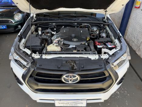 TOYOTA Hilux Caminhonete 2.8 16V  LOW M4FD 4X4 TURBO DIESEL CABINE DUPLA, Foto 9