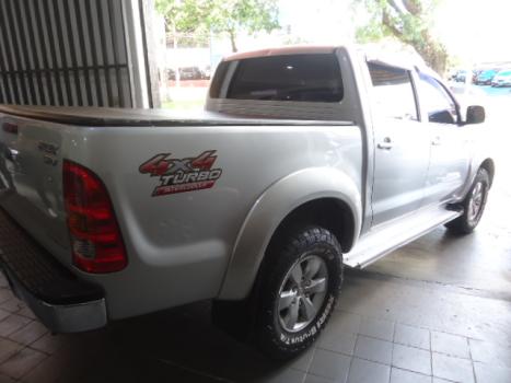 TOYOTA Hilux Caminhonete 3.0 4P 4X4 SRV TURBO DIESEL CABINE DUPLA AUTOM�TICO, Foto 6