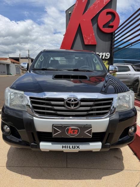 TOYOTA Hilux Caminhonete 3.0 4P 4X4 SRV TURBO DIESEL CABINE DUPLA AUTOM�TICO, Foto 2
