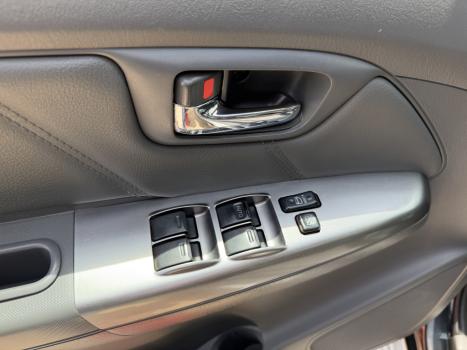 TOYOTA Hilux Caminhonete 3.0 4P 4X4 SRV TURBO DIESEL CABINE DUPLA AUTOM�TICO, Foto 10