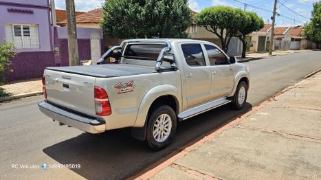 TOYOTA Hilux Caminhonete 3.0 4P 4X4 SRV TURBO DIESEL TOP CABINE DUPLA AUTOM�TICO, Foto 2